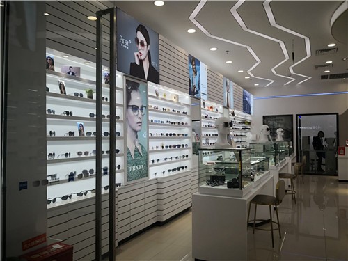 眼鏡店展示柜